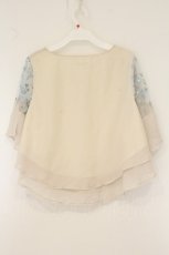 画像3: axes femme / 肩花柄刺繍フレアプルオーバー M キナリ O-26-07-24-1085-AX-TO-OW-OS (3)