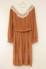 画像1: axes femme POETIQUE / ベルト付きプリーツワンピース M オレンジ O-26-07-26-1015-AX-OP-OW-OS (1)