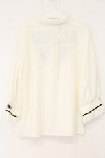 画像3: axes femme / バラ刺繍ヨーク切替七分袖ブラウス L キナリ O-26-07-26-001-AX-BL-OW-OS (3)