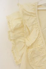 画像2: WONDERFUL WORLD / タックフリルポケットタブリエ  クリーム O-26-07-30-069-LO-OP-IG-OS (2)