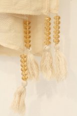 画像2: axes femme / 刺繍使い大判ストール  キナリ O-26-07-30-077-AX-ZA-OW-OS (2)