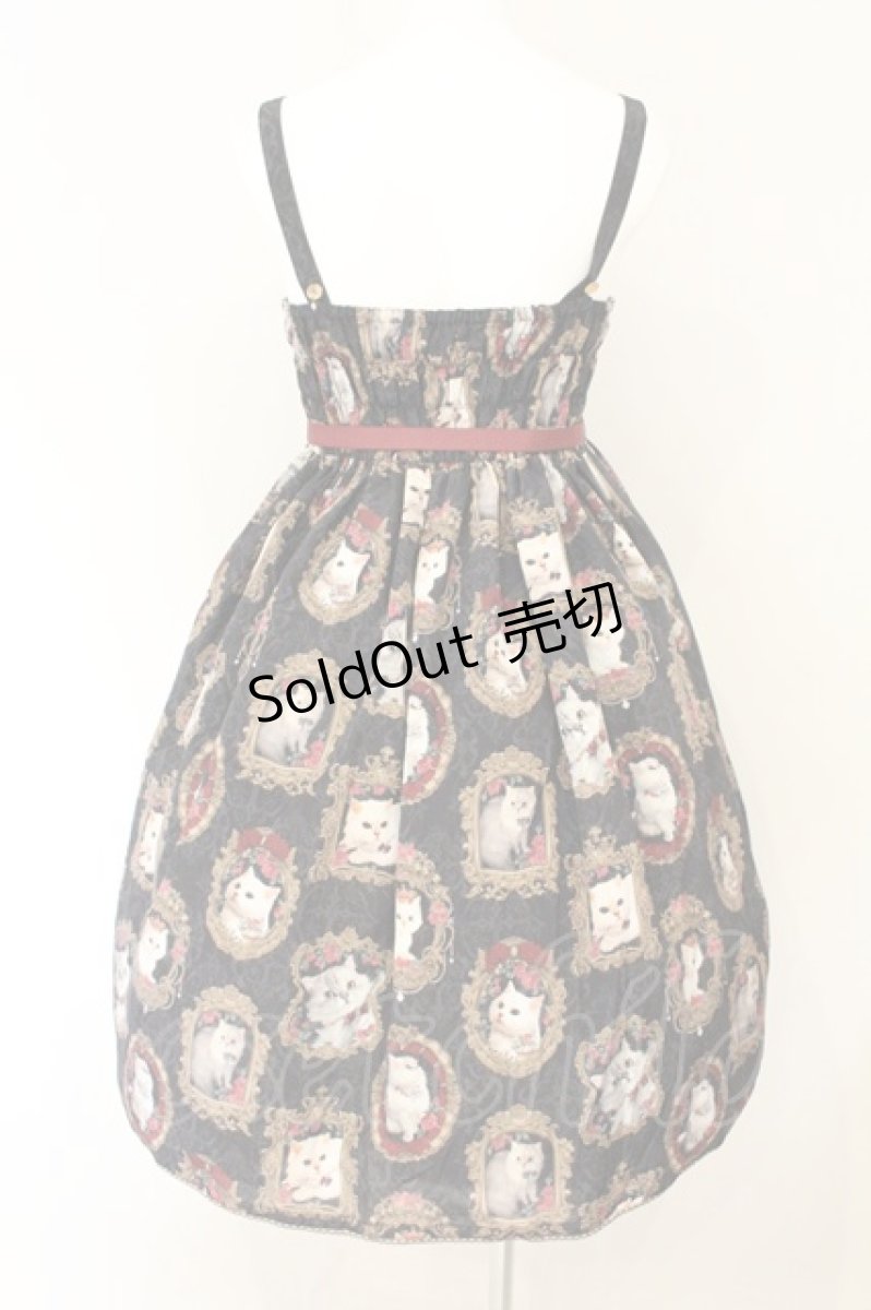 画像5: Enchantlic Enchantilly / 猫の王女達の肖像画ジャンパースカート  クロ O-26-08-01-1024-LO-OP-OW-OS (5)