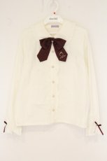 画像1: axes femme kawaii / りんご刺繍ブラウス M シロ×ワイン O-26-08-04-064-AX-BL-IG-OS (1)