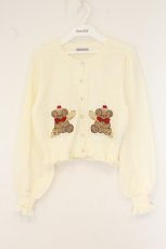 画像1: axes femme kawaii / クマパフェ刺繍ニットカーデ M オフシロ O-26-08-04-082-AX-TO-IG-OS (1)