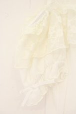 画像4: axes femme kawaii / フリルオフショルブラウス M シロ O-26-08-04-094-AX-BL-IG-OS (4)