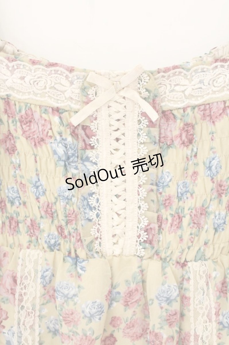 画像2: axes femme / ローズシフォンシャーリングワンピース  ベージュ O-26-08-04-016-AX-OP-IG-OS (2)