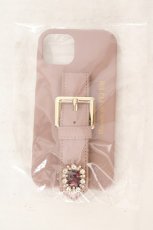 画像1: Maison de FLEUR / ビジューバックルベルトアイフォン13ケース  ピンク O-26-08-05-006-LO-ZA-OW-OS (1)