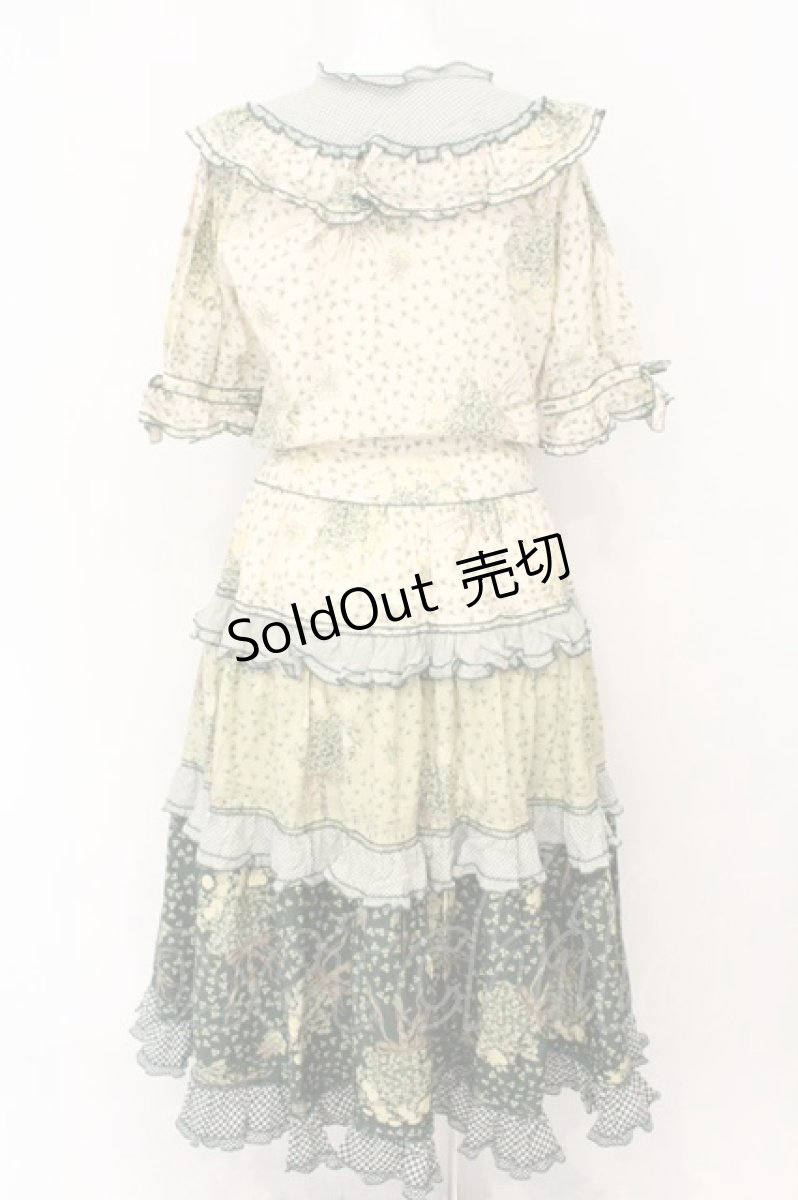 画像6: WONDERFUL WORLD / クローバー柄ワンピース  グリーン O-26-08-06-073-LO-OP-IG-OS (6)