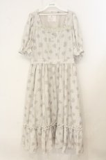 画像1: m petit by misako / NINA'S 花柄スクエアネックワンピース 3L アイボリー O-26-08-06-019-LO-OP-OW-OS (1)