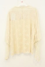 画像4: Eri Aino's collaboration / TT*AINパフSレースPO　マノンローズ　プルオーバー 6L ベージュ O-26-08-08-067-LO-TO-OW-OS (4)