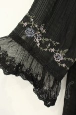 画像2: axes femme / ミュルーズ刺繍シアーガウン M クロ O-26-08-08-073-AX-TO-OW-OS (2)