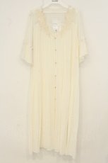 画像1: axes femme / プリーツガウンワンピース M キナリ O-26-08-08-076-AX-OP-OW-OS (1)
