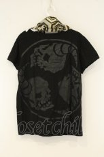 画像4: gouk / REN 髑髏巴プリントネック付きTシャツ  ブラック×絡新婦柄 O-26-08-10-039-GO-TO-IG-OS (4)