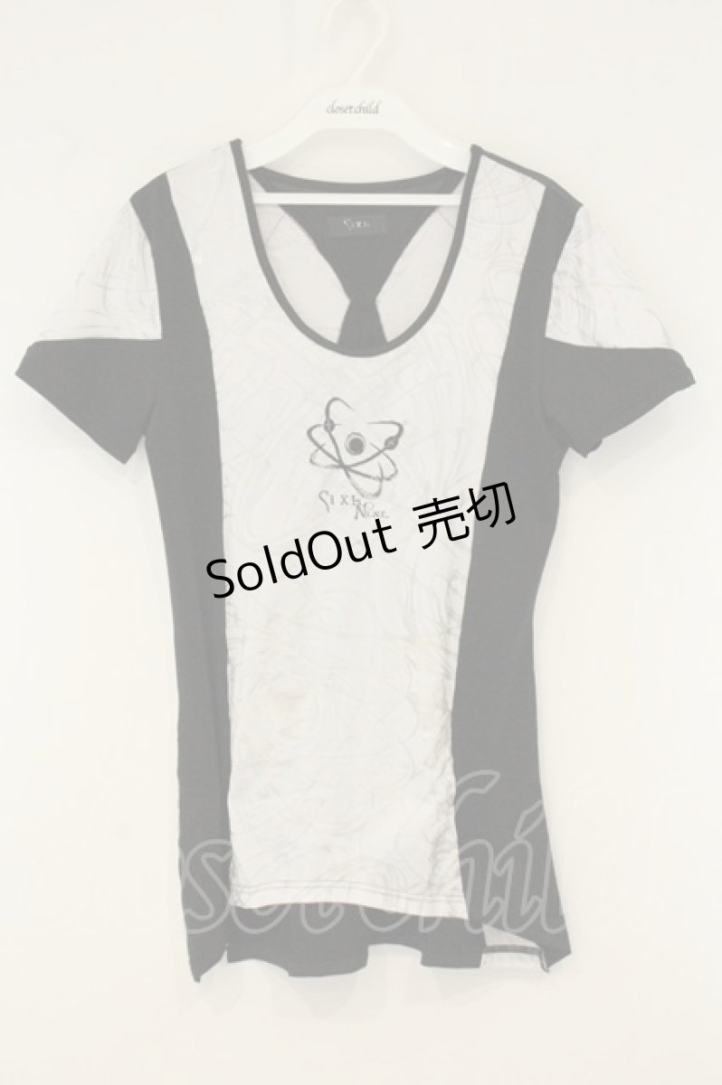 画像1: Sixh / フロント刺繍デザイン切り替えTシャツ  ブラック×ホワイト O-26-08-10-025-HN-TS-IG-OS (1)
