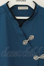 画像2: axes femme / チャイナボタンショートブラウス F ブルーグリーン O-26-08-11-006-AX-BL-OW-OS (2)