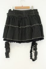 画像4: ALGONQUINS / ガーター付きダブルベルトストライプスカート F ブラック×ホワイト O-26-08-11-057-AL-SK-OW-OS (4)