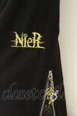 画像2: NieR Clothing / サイドZIPワイドパンツ F ブラック×イエロー O-26-08-11-012-PU-PA-OW-OS (2)