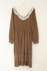 画像1: axes femme POETIQUE / ベルト付きプリーツワンピース M ブラウン O-26-08-12-1030-AX-OP-OW-OS (1)