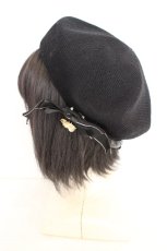 画像2: axes femme / リボンブローチ付きサマーベレー 57.5cm クロ O-26-08-12-016-AX-AC-OW-OS (2)