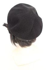 画像3: axes femme / リボンブローチ付きサマーベレー 57.5cm クロ O-26-08-12-016-AX-AC-OW-OS (3)