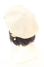 画像3: axes femme / ブローチ付きサマーベレー 57.5cm ベージュ O-26-08-12-018-AX-AC-OW-OS (3)
