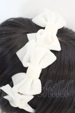 画像2: Melody BasKet / ベルベットリボンいっぱいカチューシャ  アイボリー O-26-08-12-026-LO-AC-OW-OS (2)