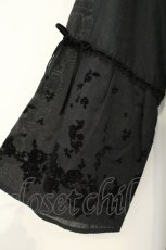 画像2: INGEBORG / コサージュつきフロッキーチュニック 11号 クロ O-26-08-13-065-LO-TO-OW-OS (2)