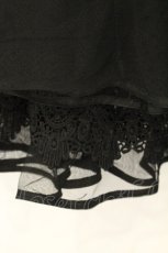 画像2: axes femme / 裾刺繍チュールスカート F クロ O-26-08-15-063-AX-SK-OW-OS (2)