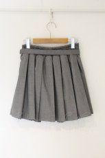 画像2: Jamie エーエヌケー / ベルト付きプリーツスカパン  グレー O-26-08-16-045-LO-SK-IG-OS (2)