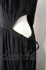 画像2: axes femme POETIQUE / パフ袖ウエストカットワンピース M クロ O-26-08-19-035-AX-OP-OW-OS (2)