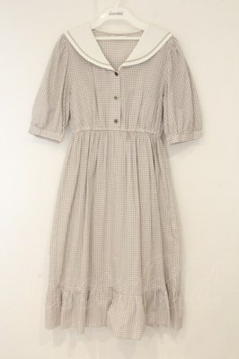 Preview of Victoria dress  ベージュ