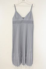 画像1: axes femme / プリーツキャミワンピース M ブルー O-26-08-20-003-AX-TO-OW-OS (1)