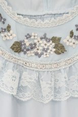 画像2: axes femme / 紫陽花刺繍ブラウス M サックス O-26-08-20-028-AX-BL-OW-OS (2)