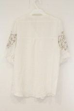 画像3: axes femme / バラ刺繍襟ブラウス M シロ O-26-08-20-029-AX-BL-OW-OS (3)
