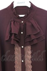 画像2: axes femme / ジャボ風フリルブラウス F ワイン O-26-08-21-014-AX-BL-IG-OS (2)