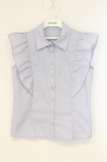 画像1: axes femme / 刺繍入ボリュームフリルブラウス F ブルー O-26-08-22-083-AX-BL-OW-OS (1)
