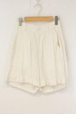 Preview of 2022 Spring/Summer Collection「Inframince」　ショートパンツ  オフホワイト