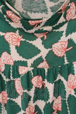 画像2: Jane Marple Dans Le Salon / いちごと葉っぱ柄カットワンピース M グリーン O-26-08-24-027-JM-OP-OW-OS (2)