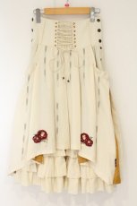 画像1: Ozz oneste / 椿刺繍スカート  アイボリー×マスタード O-26-08-24-077-OO-SK-IG-OS (1)