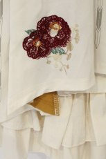 画像3: Ozz oneste / 椿刺繍スカート  アイボリー×マスタード O-26-08-24-077-OO-SK-IG-OS (3)