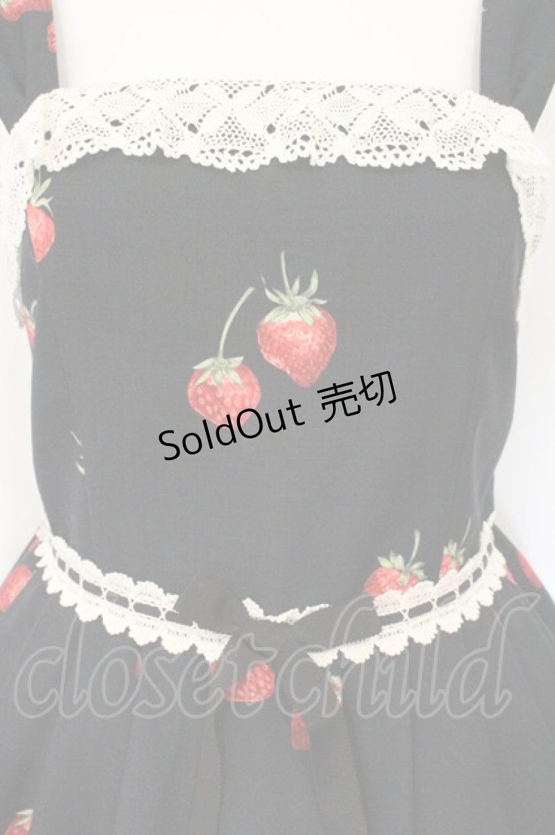 画像2: Emily Temple cute / Verry Berry Parfaitノースリーブワンピース  クロ O-26-08-25-079-ET-OP-OW-OS (2)