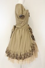画像4: Innocent World / 馬車刺繍ワンピース  ベージュ×ショコラ O-26-08-25-082-IW-OP-OW-OS (4)