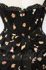 画像6: Angelic Pretty / お菓子の国シャーリングジャンパースカート  クロ O-26-08-25-089-AP-OP-OW-OS (6)