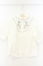 画像1: Fi.n.t / わすれな草刺繍ヨーク切替シャツ F オフシロ O-26-08-28-062-CA-BL-OW-OS (1)