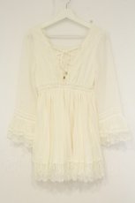 画像1: LIZ LISA / シフォンプリーツワンピース  オフシロ O-26-08-29-089-LO-OP-OW-OS (1)
