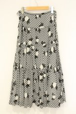 画像3: INGEBORG / カメリアリボンギンガムスカート 11 シロ×クロ O-26-08-29-029-LO-SK-IG-OS (3)