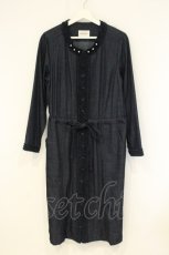 画像1: INGEBORG / フラワーモチーフ付フリル＆タックデザインロングワンピース 4(11号) クロ O-26-08-29-030-LO-OP-IG-OS (1)