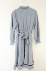 画像2: axes femme / 薔薇×額縁刺繍ロングワンピース M サックス O-26-08-30-040-AX-OP-OW-OS (2)