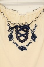 画像2: axes femme / 刺繍入スモックオフショルプルオーバー M キナリ O-26-08-31-024-AX-TO-OW-OS (2)