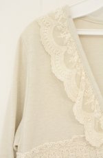 画像2: axes femme / 袖切替えレース使いボレロ  アイボリー O-26-09-01-1046-AX-TO-IG-OS (2)